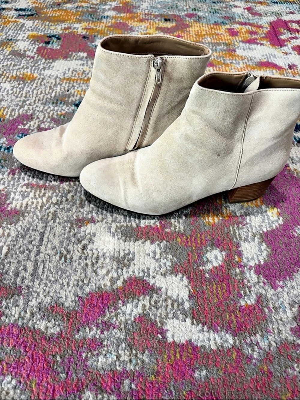 Banana Republic Cream Ankle Boots